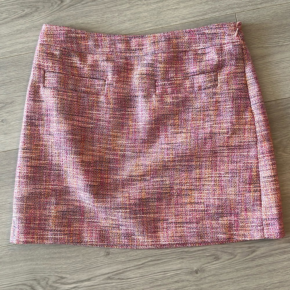 LOFT tweed mini skirt. 10 petite